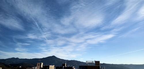 比叡山と空（20211129）ブログ用.jpg